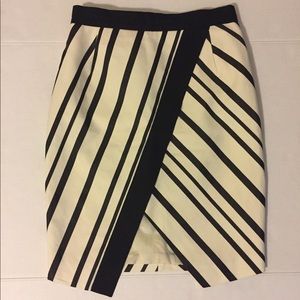 H&M Asymmetrical Linen blend Skirt (B19)